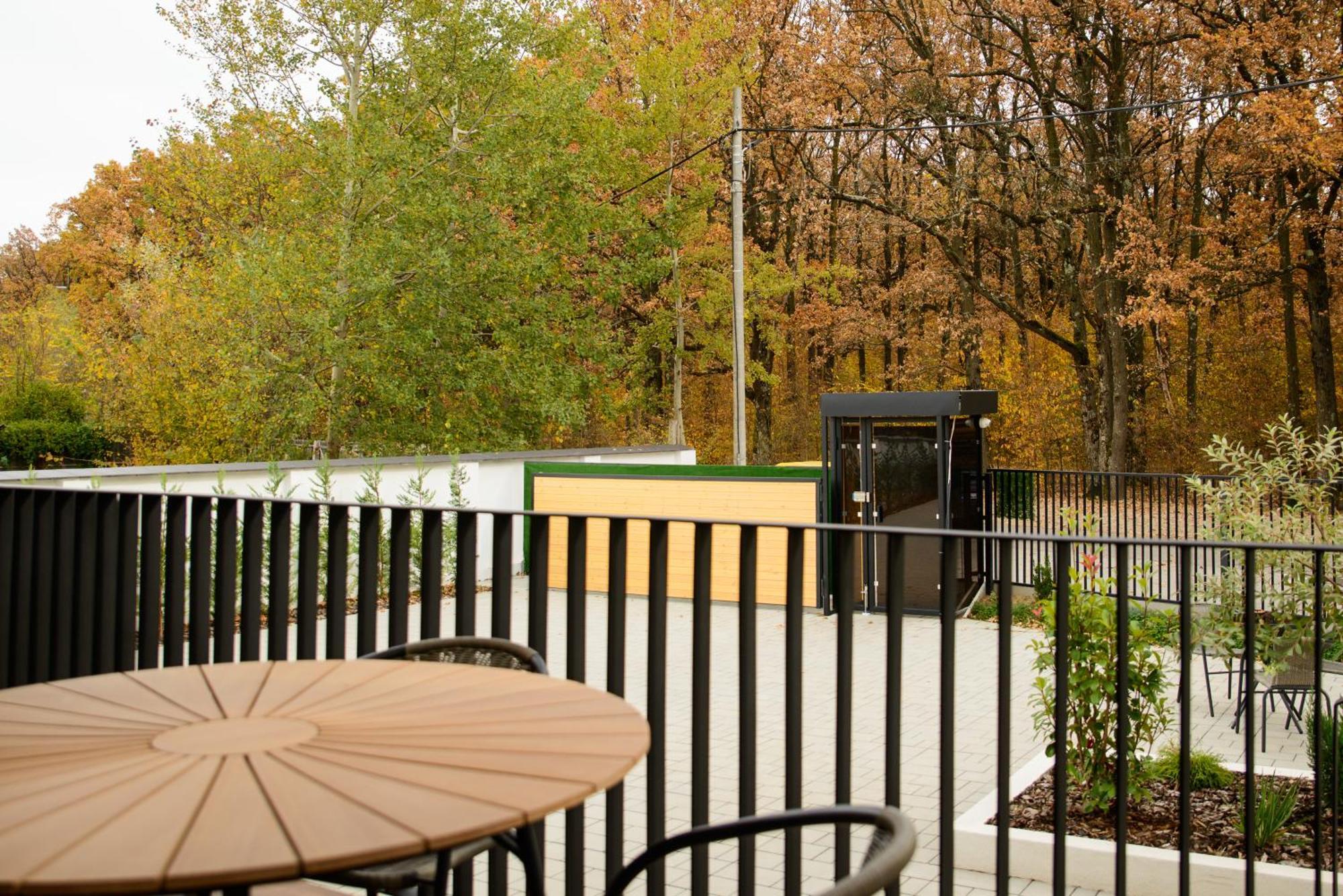 Forest Boutique Pitesti Exterior photo